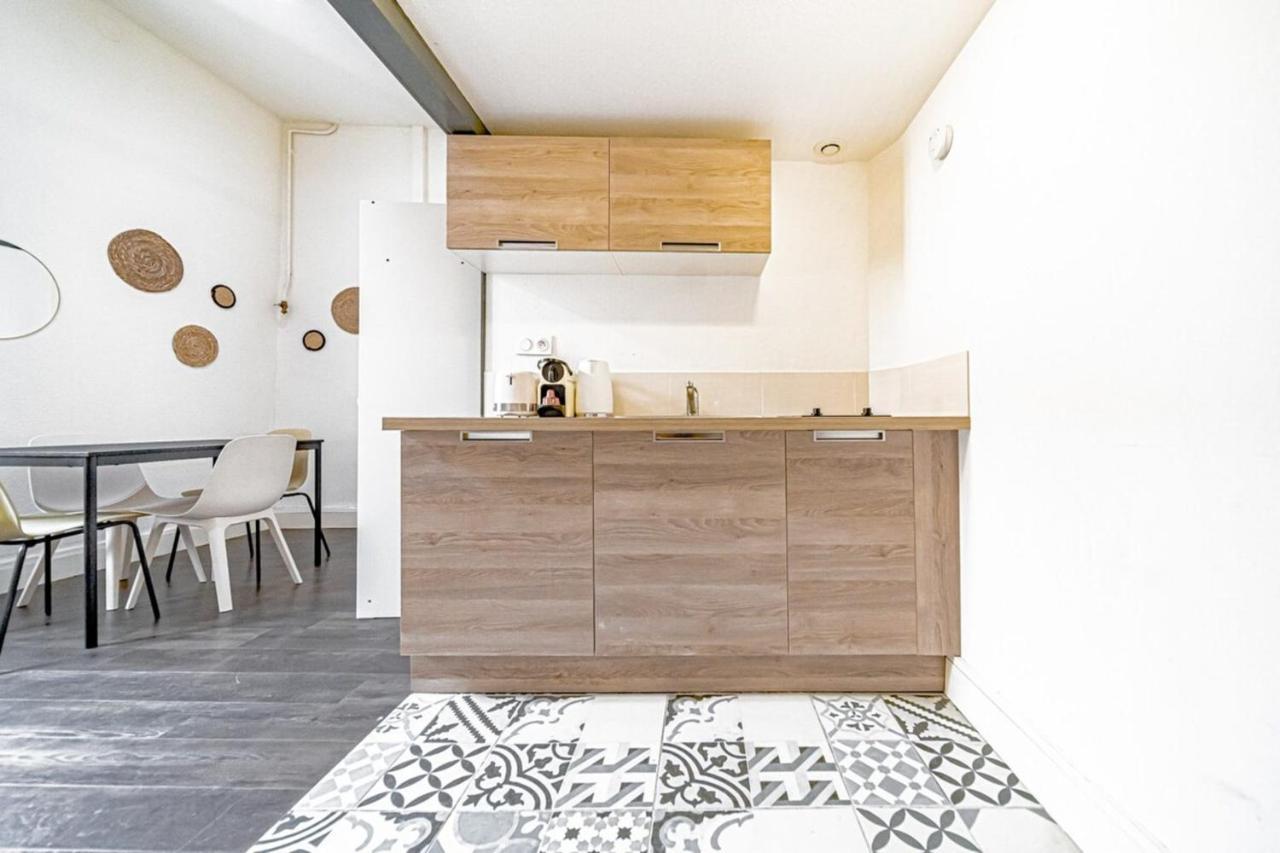 Apartamento Studio Dumas-Charmant 2 Pers-Metro Valmy Lyon Exterior foto